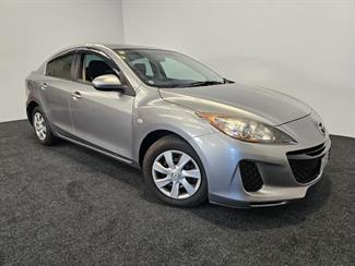 2013 Mazda AXELA - Thumbnail