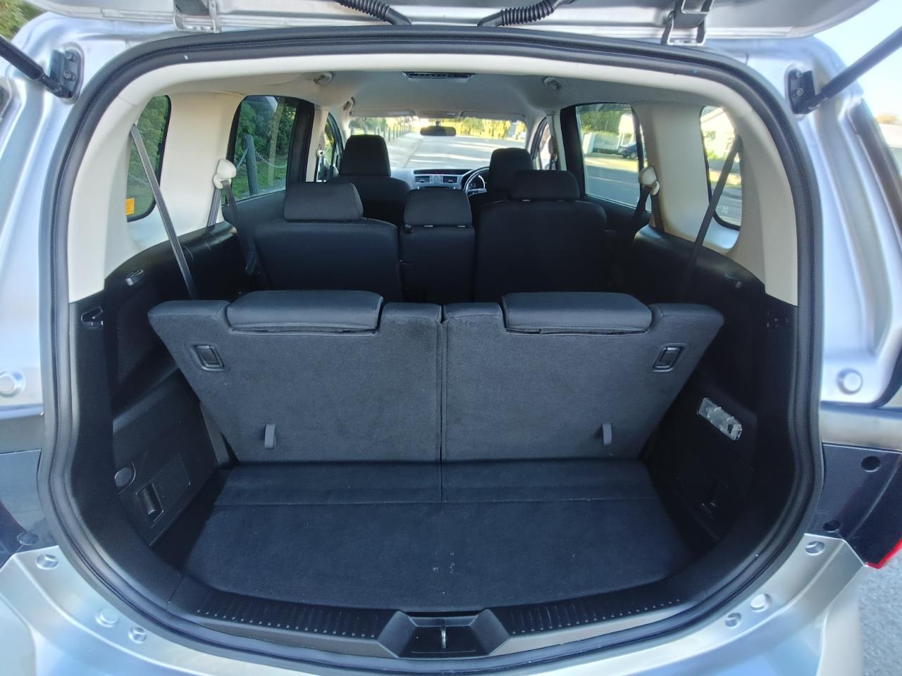 2015 Nissan LAFESTA