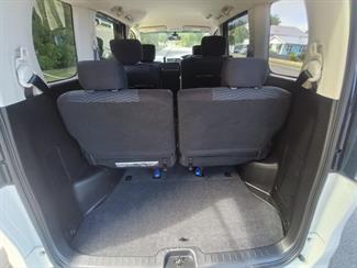 2016 Nissan SERENA - Thumbnail