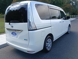 2016 Nissan SERENA - Thumbnail