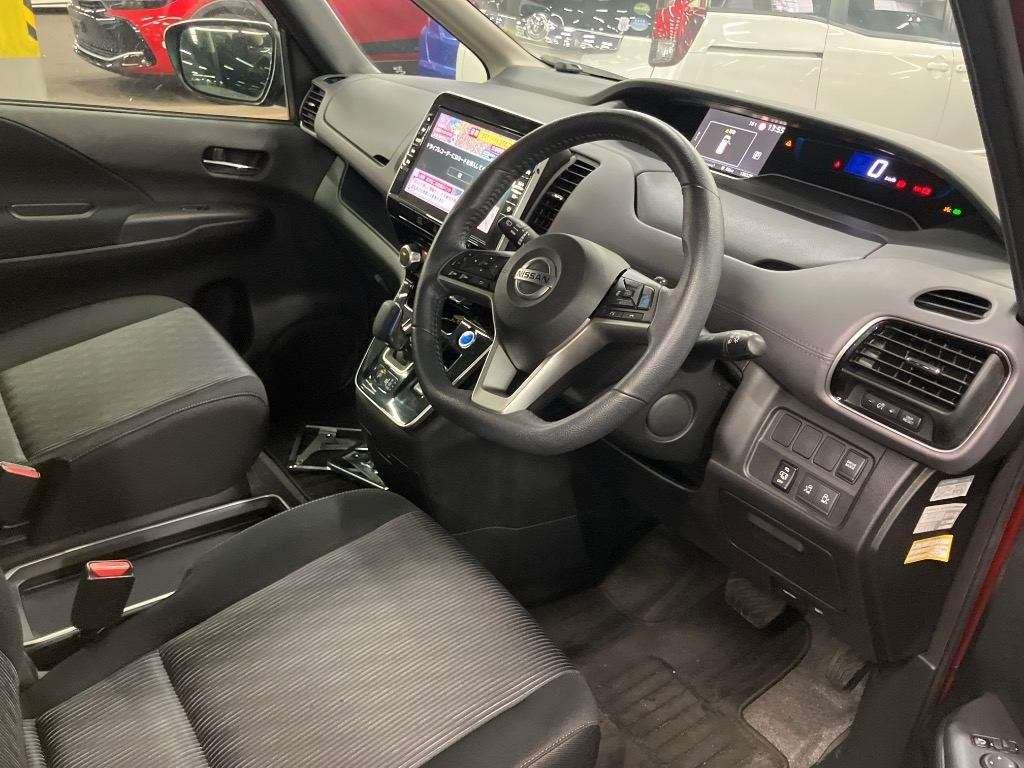 2021 Nissan SERENA