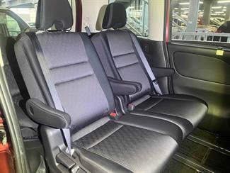 2021 Nissan SERENA - Thumbnail