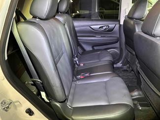 2017 Nissan X-TRAIL - Thumbnail