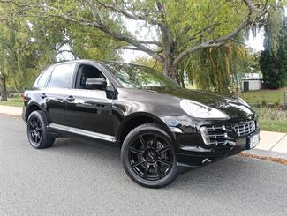 2009 Porsche CAYENNE - Thumbnail