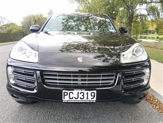 2009 Porsche CAYENNE - Thumbnail