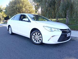 2017 Toyota Camry - Thumbnail