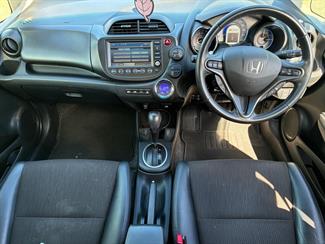 2013 Honda FIT - Thumbnail