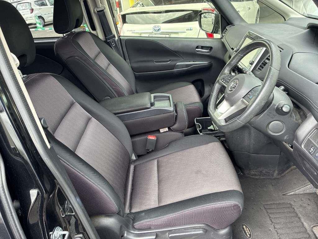 2017 Nissan SERENA