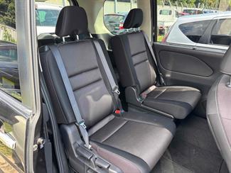 2017 Nissan SERENA - Thumbnail
