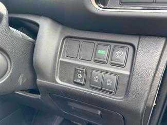 2017 Nissan SERENA - Thumbnail