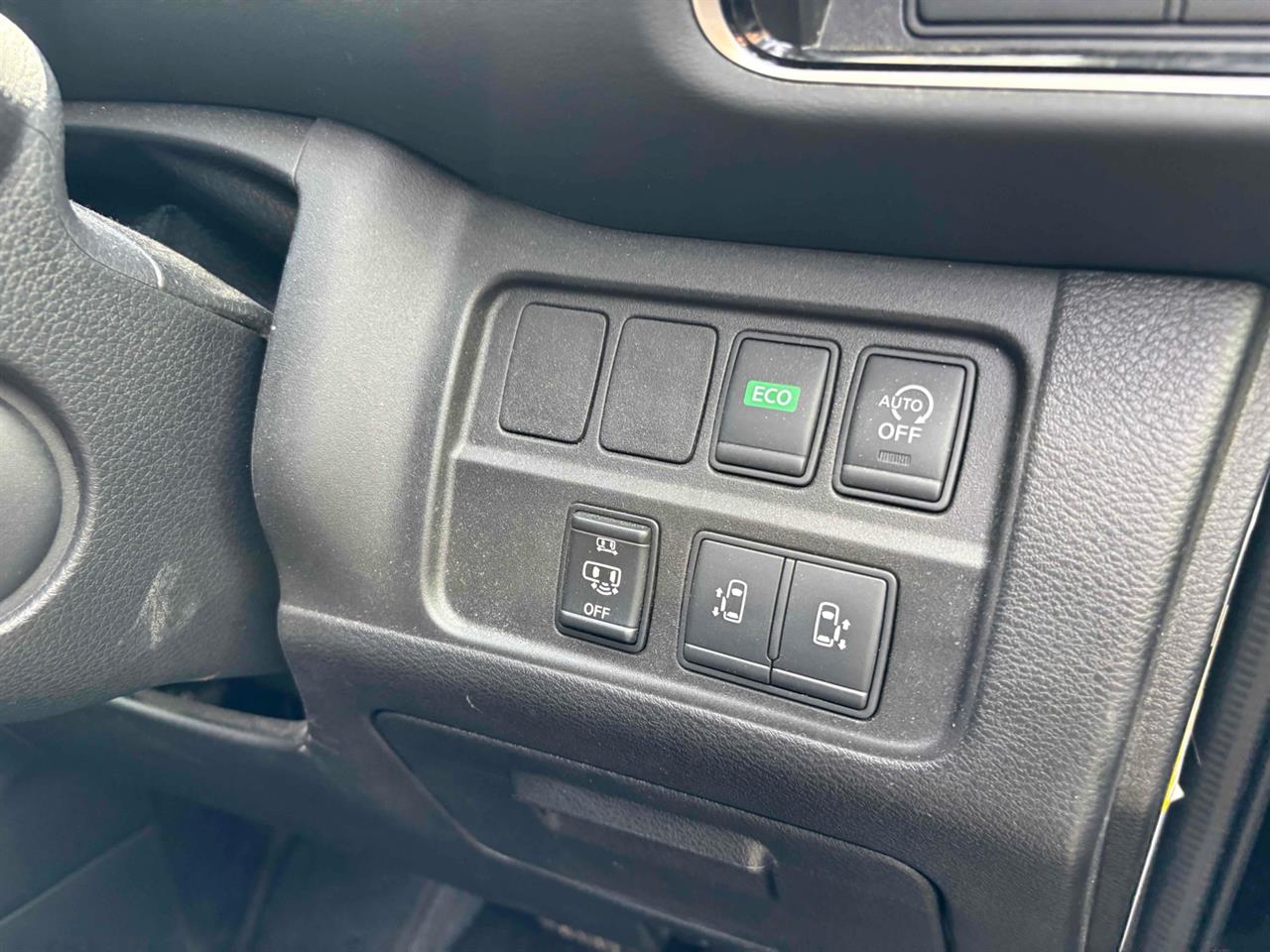 2017 Nissan SERENA