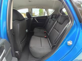 2012 Mazda AXELA - Thumbnail