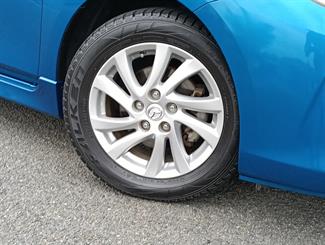 2012 Mazda AXELA - Thumbnail