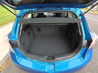 2012 Mazda AXELA - Thumbnail