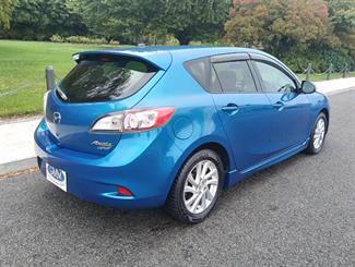 2012 Mazda AXELA - Thumbnail