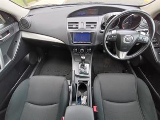 2012 Mazda AXELA - Thumbnail
