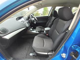 2012 Mazda AXELA - Thumbnail