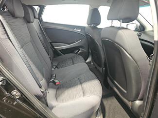 2018 Hyundai Accent - Thumbnail
