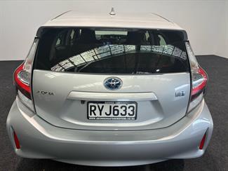 2021 Toyota AQUA - Thumbnail