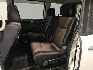 2014 Nissan SERENA - Thumbnail