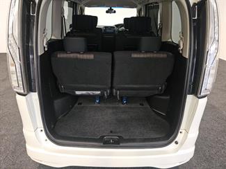 2014 Nissan SERENA - Thumbnail