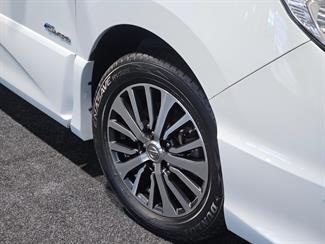 2014 Nissan SERENA - Thumbnail
