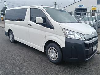2020 Toyota Hiace - Thumbnail