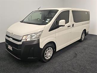 2020 Toyota Hiace - Thumbnail