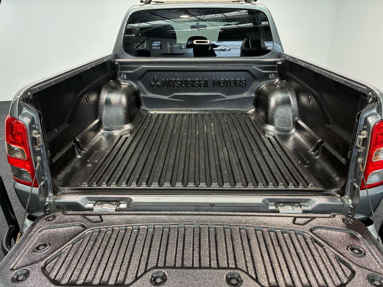 2017 Mitsubishi Triton