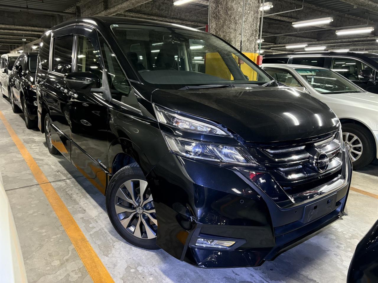 2017 Nissan SERENA