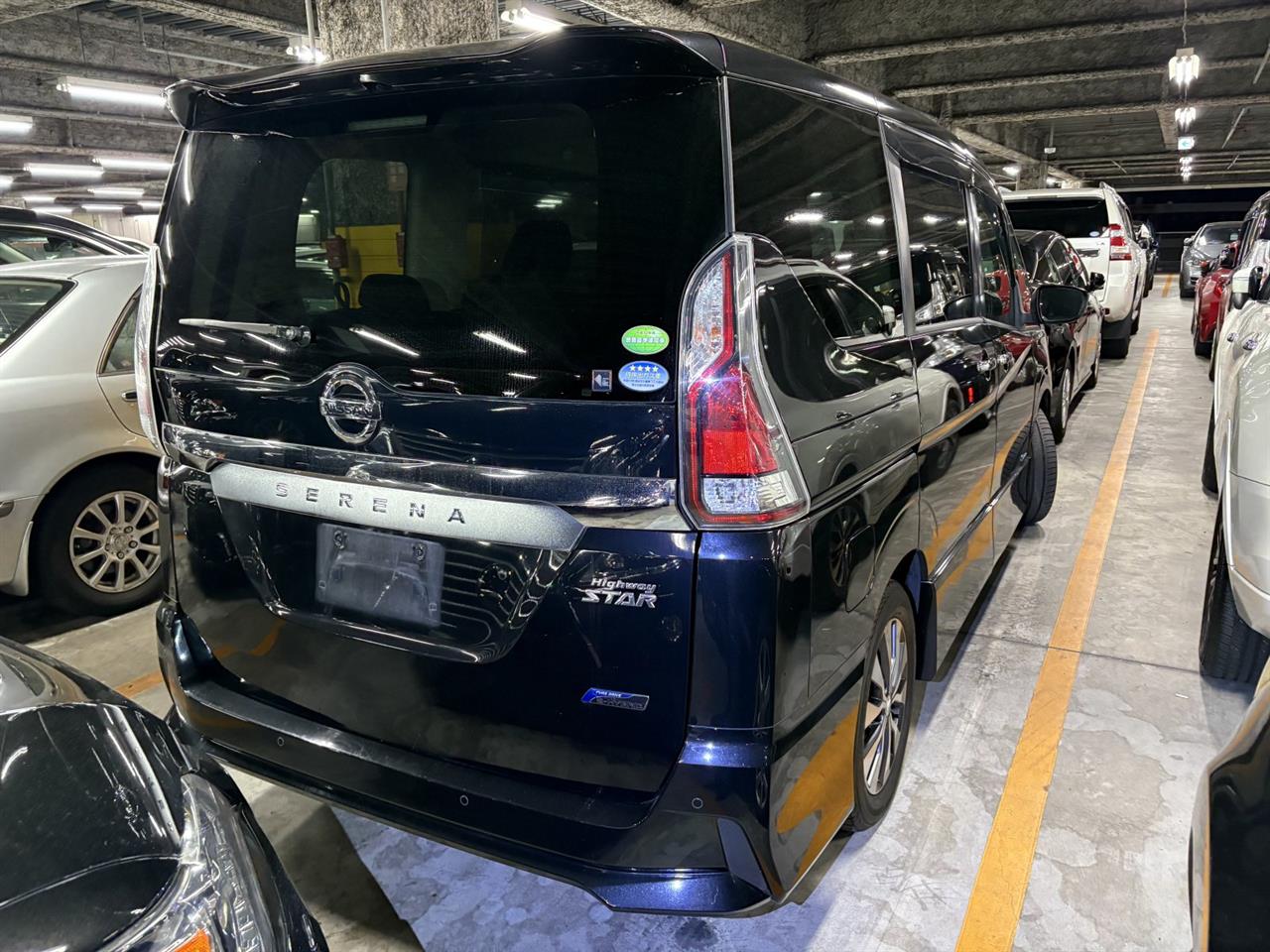 2017 Nissan SERENA