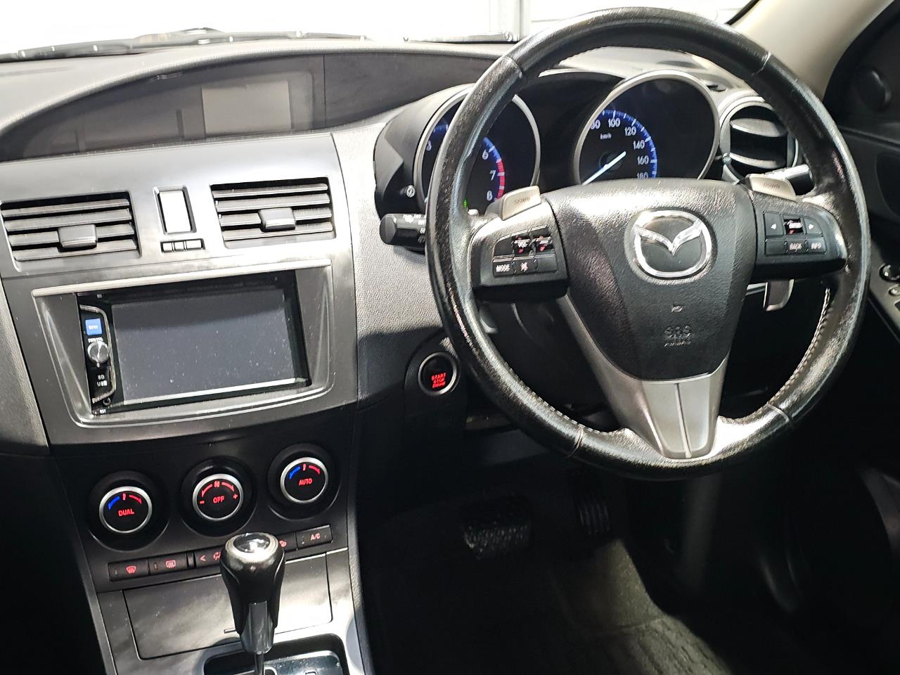 2012 Mazda AXELA