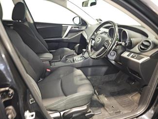 2012 Mazda AXELA - Thumbnail