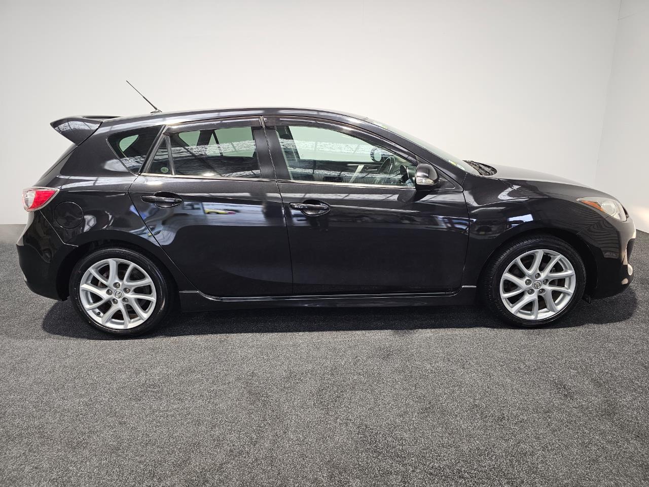 2012 Mazda AXELA