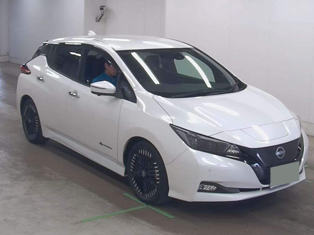 2022 Nissan LEAF