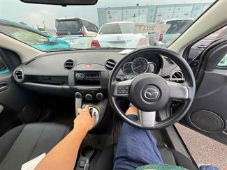 2013 Mazda DEMIO - Thumbnail