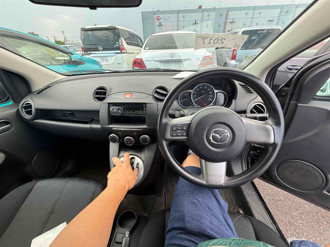 2013 Mazda DEMIO