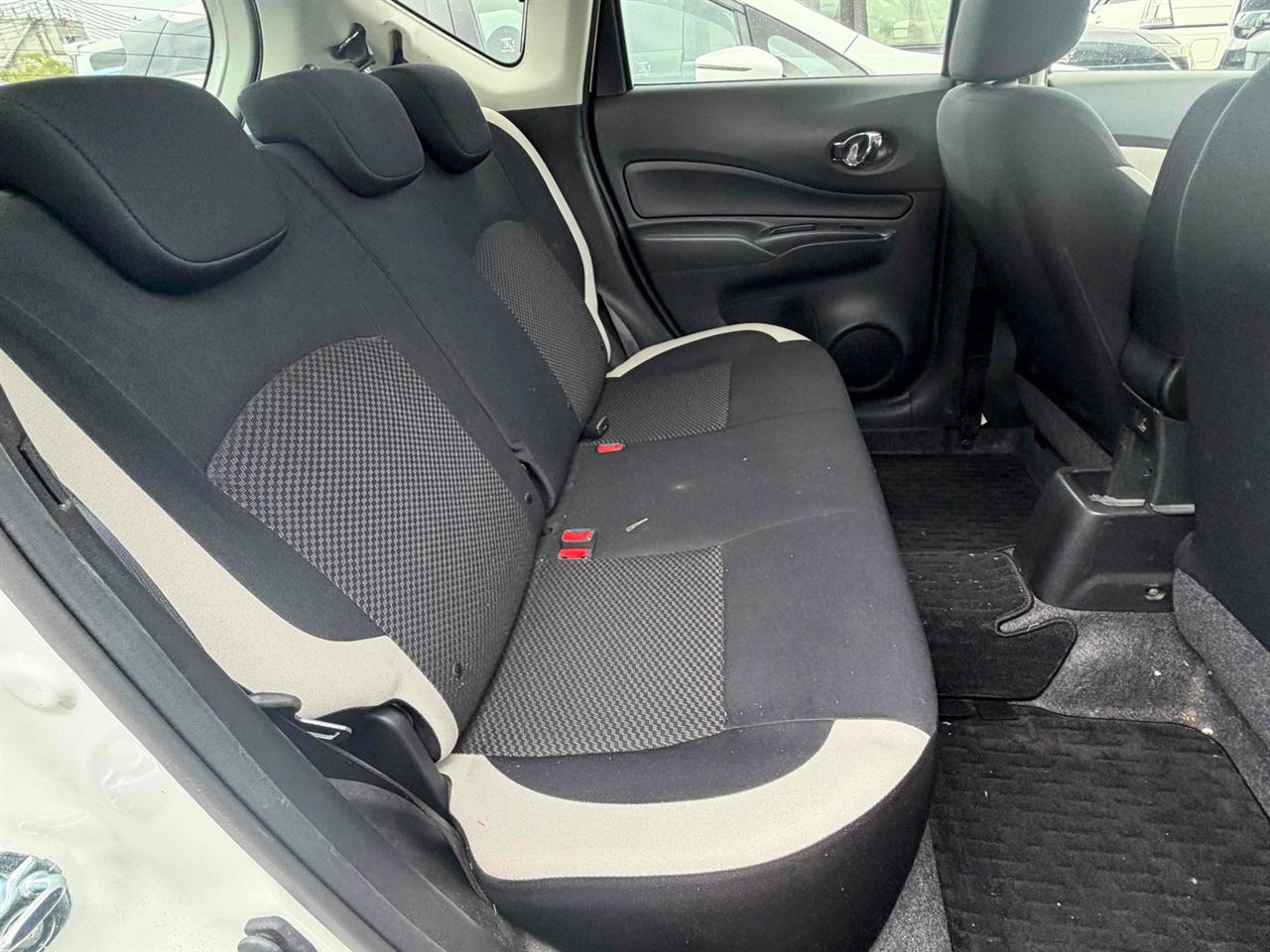 2017 Nissan NOTE
