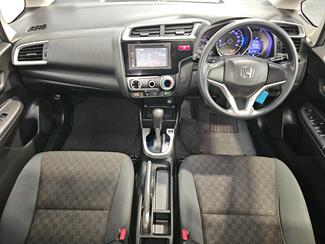 2015 Honda FIT - Thumbnail
