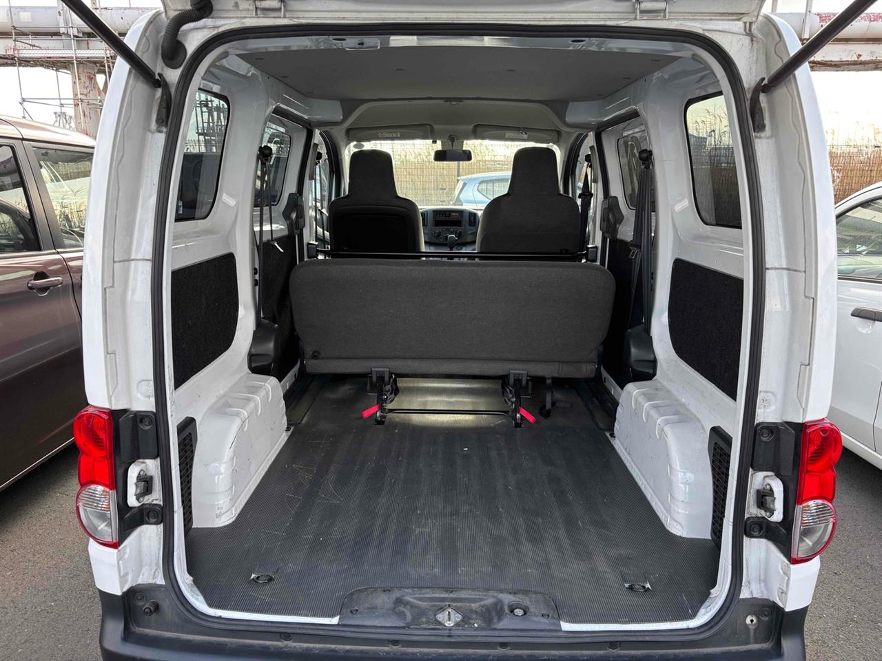 2021 Nissan NV200