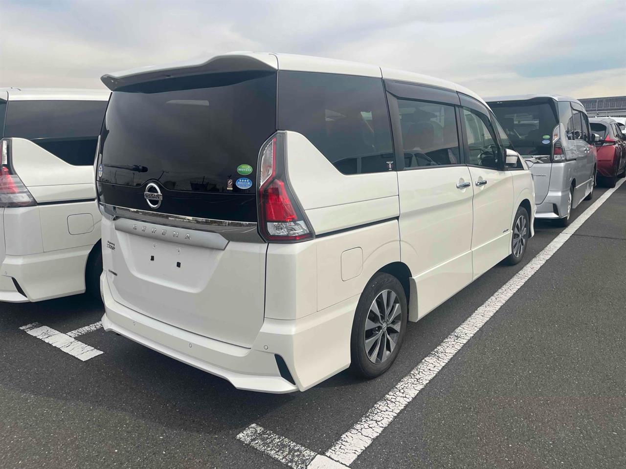 2019 Nissan SERENA