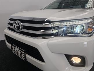 2016 Toyota Hilux - Thumbnail