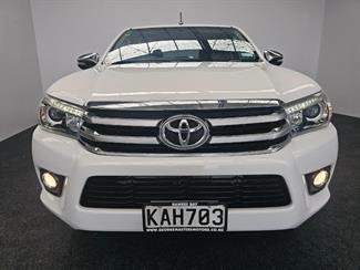 2016 Toyota Hilux - Thumbnail