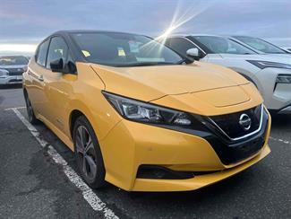 2021 Nissan LEAF - Thumbnail