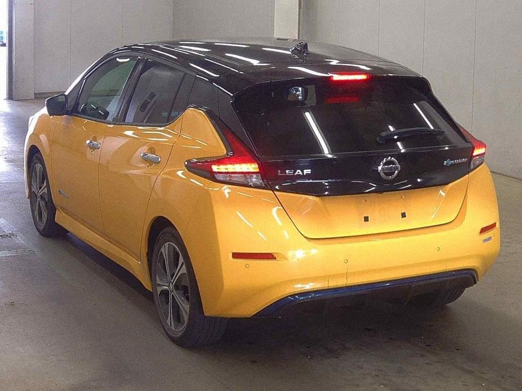 2021 Nissan LEAF