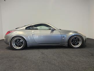 2005 Nissan Fairlady - Thumbnail