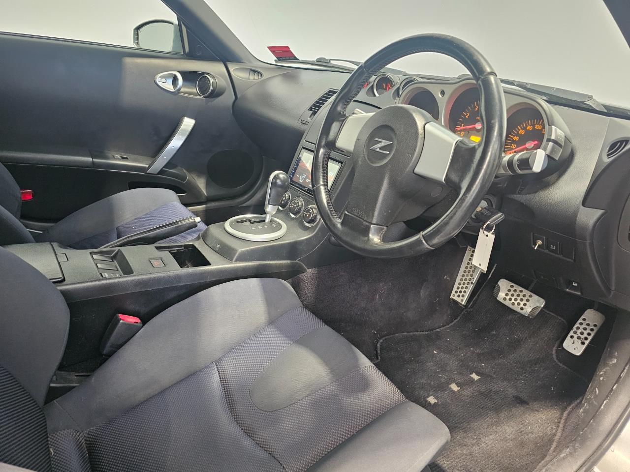 2005 Nissan Fairlady
