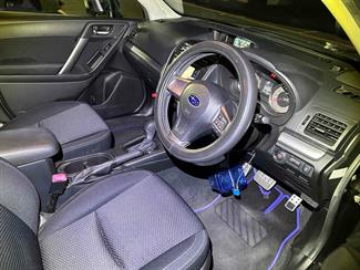 2014 Subaru FORESTER - Thumbnail