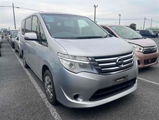 2016 Nissan SERENA - Thumbnail