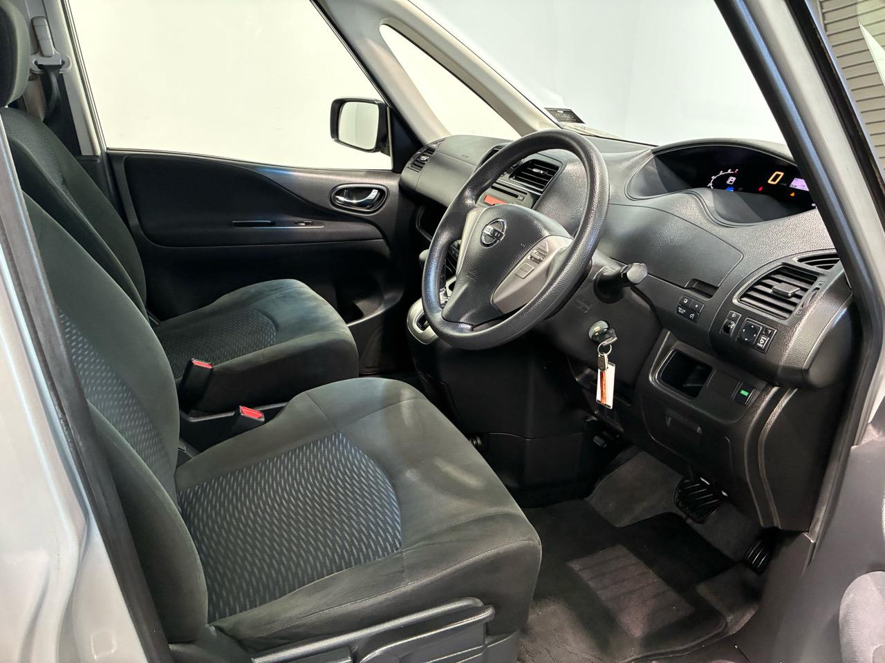 2016 Nissan SERENA